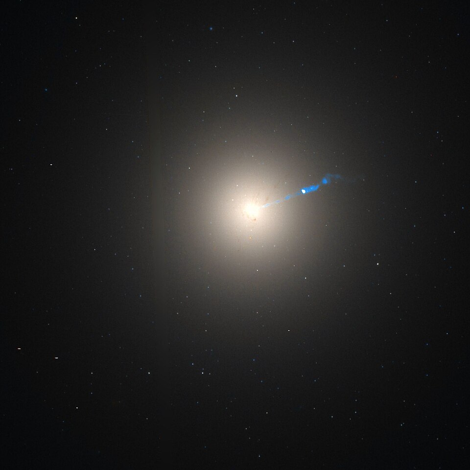 Datoteka:Messier 87 Hubble WikiSky.jpg