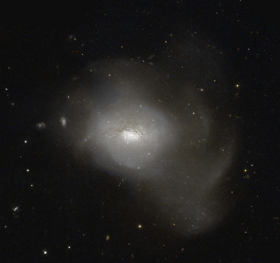 Datoteka:NGC 3597.png