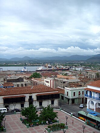 Santiago de Cuba pogled iz zraka