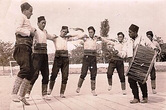 Kopačkata, društveni ples iz sela Dramče, Pijanec