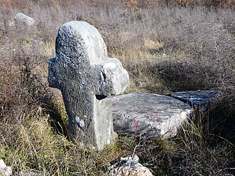 Stećak s lokaliteta Radan krst