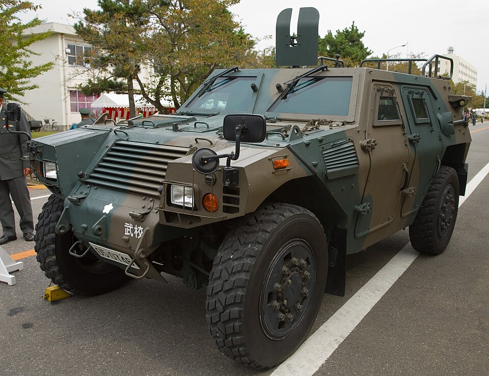 Datoteka:Komatsu LAV - 2.jpg