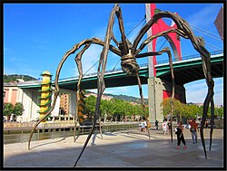 Louise Bourgeois, Maman, 1997.