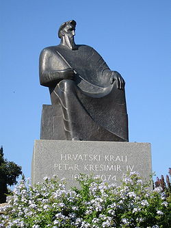 Spomenik Petru Krešimiru u Šibeniku