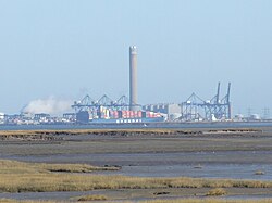 Grain i Thamesport, iz Horrid Hilla, Gillingham.