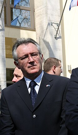 Branko Vukelić (ministar)