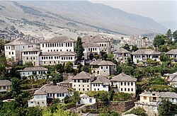 Povijesna središta Berata i Gjirokastra