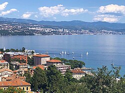 Pogled na Opatiju i Rijeku