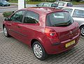 Hatchback Renault Clio.