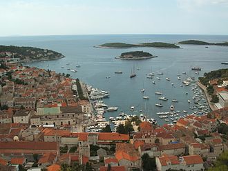 Pogled na Hvar s tvrđave Fortica