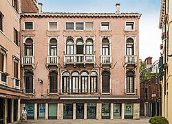 Palazzo Loredan, Santa Marina