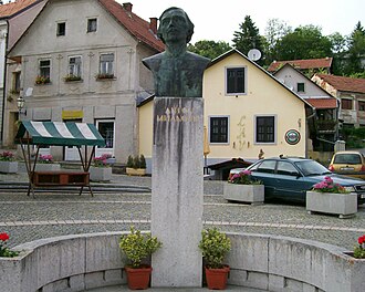 Spomenik Antunu Mihanoviću u Klanjcu