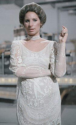 Barbara Streisand u Londonu 1973., za vrijeme snimanja tv emisije Barbra Streisand... and other Musical Instruments.