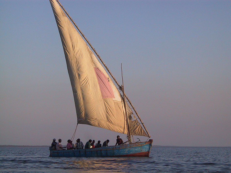 Datoteka:Inhambane-dhow.JPG